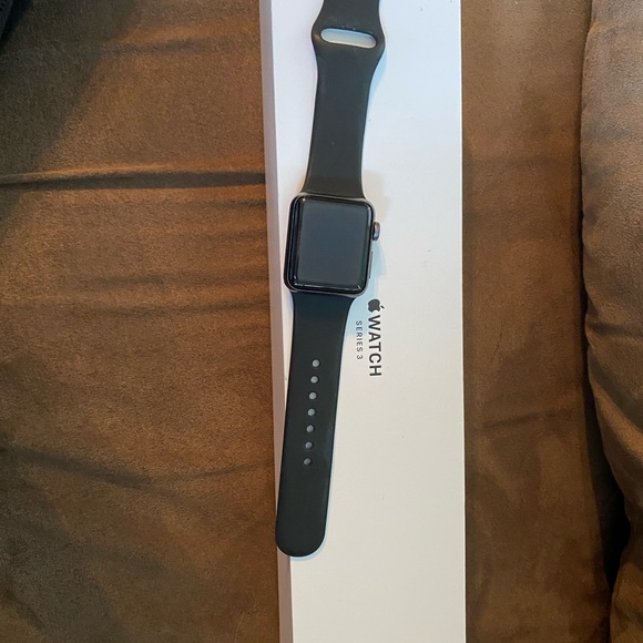 Apple Watch Series 3 for sale! - Picture 2 of 2